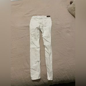 White distress skinny jeans by Hollister